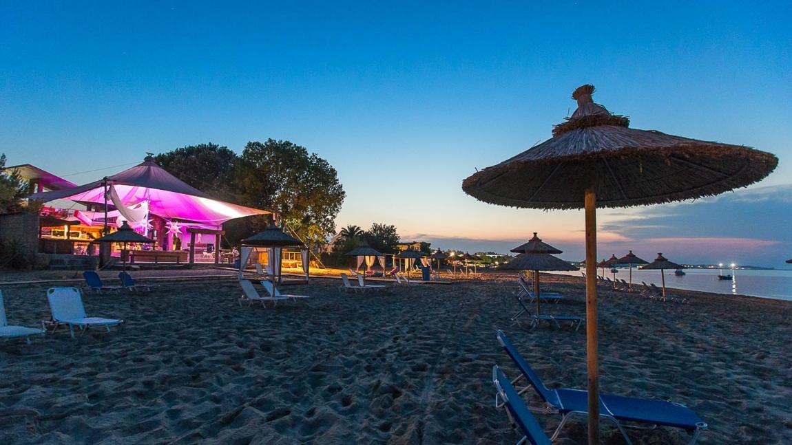 Paralia Studios Kávos Exteriör bild